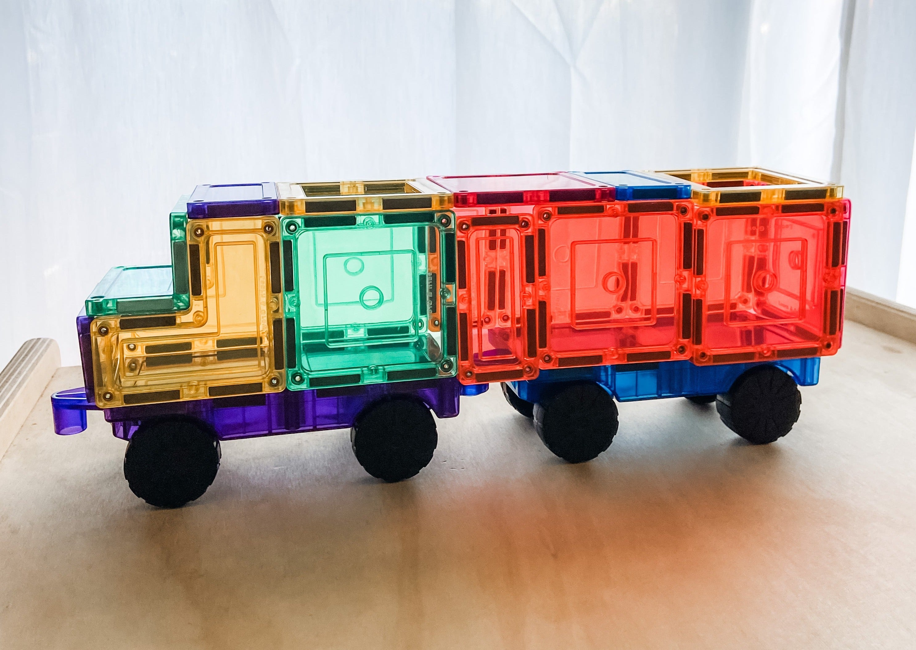 Learn & Grow Toys - Magnetic Tiles - Car Pack (28 Piece)